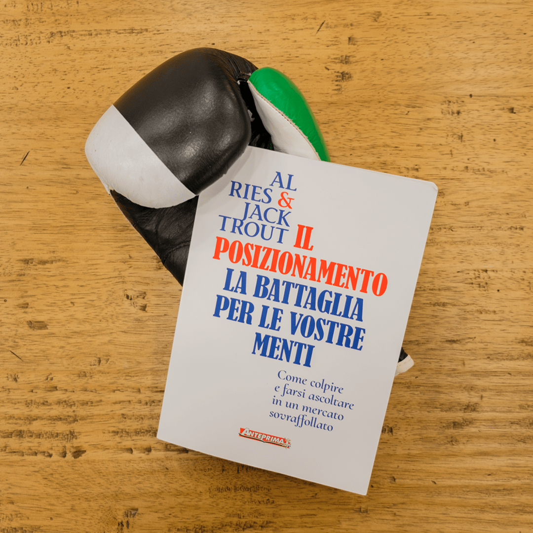 guanto da box con libro il posizionamento